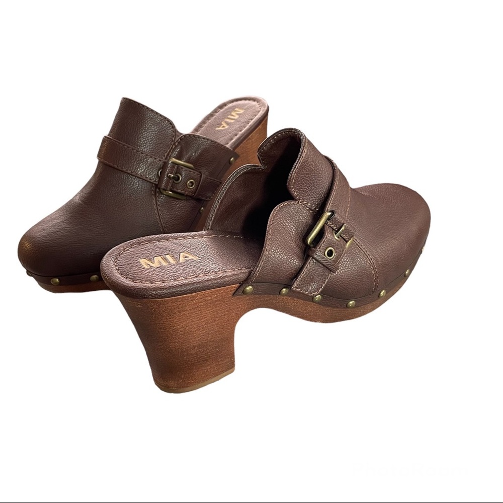 MIA Ailani clogs